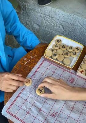红黑对决（象棋大师的角逐）