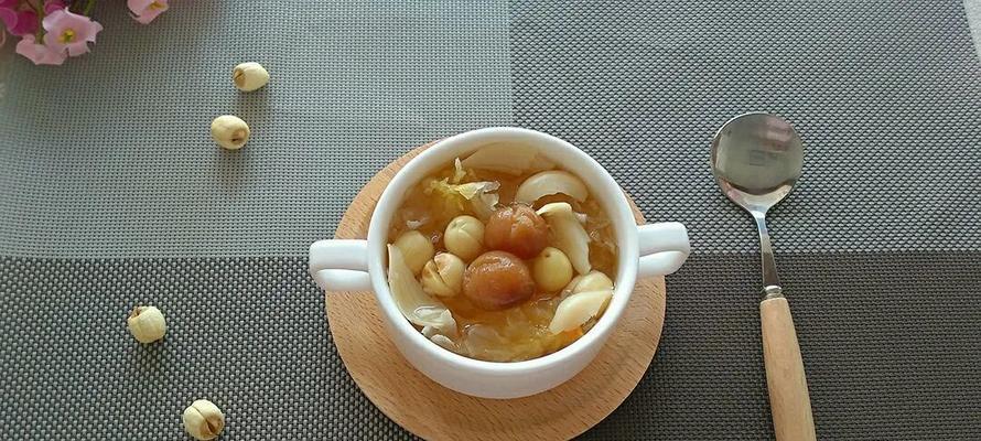 有关立秋的第一杯热茶作文的作文怎么写（《秋意浓，茶香更浓——立秋之约》）